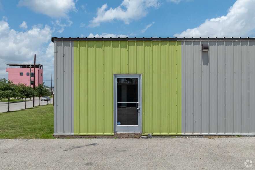More Photos Of 3420 Rusk St, Houston Loft Creative Space For Sale