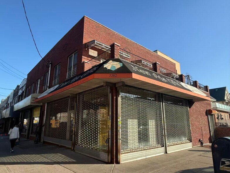 Primary Photo Of 2262 86th St, Brooklyn Storefront Retail Residential For Lease