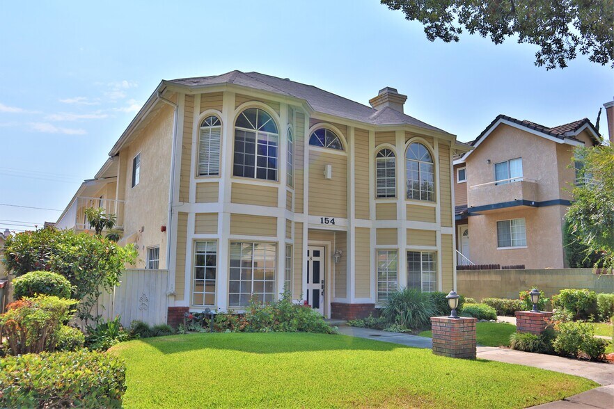 Primary Photo Of 154 Diamond St, Arcadia Apartments For Sale