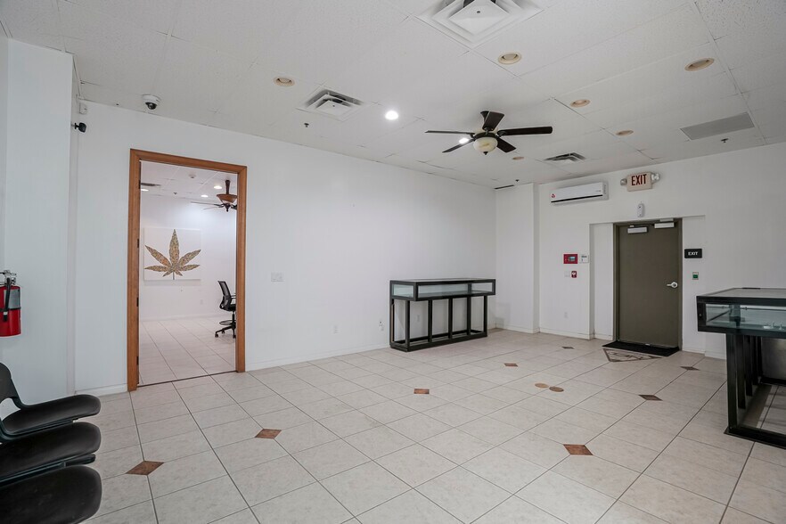 More Photos Of 1581 Boyles Way, Camp Verde Manufacturing For Sale