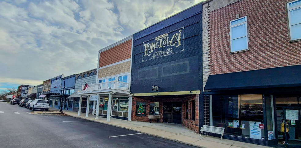 Primary Photo Of 109 Main St SE, Gravette Office For Sale