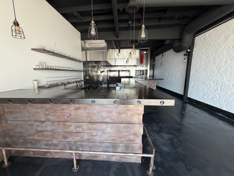 More Photos Of 7563-7565 Beverly Blvd, Los Angeles Restaurant For Lease