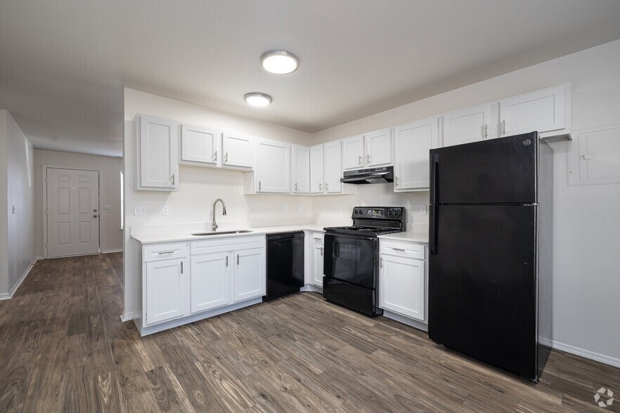 More Photos Of 275 S Fort Ln, Layton Apartments For Sale