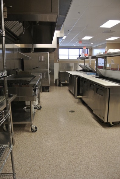 More Photos Of 352-362 N Randall Rd, North Aurora Restaurant For Lease