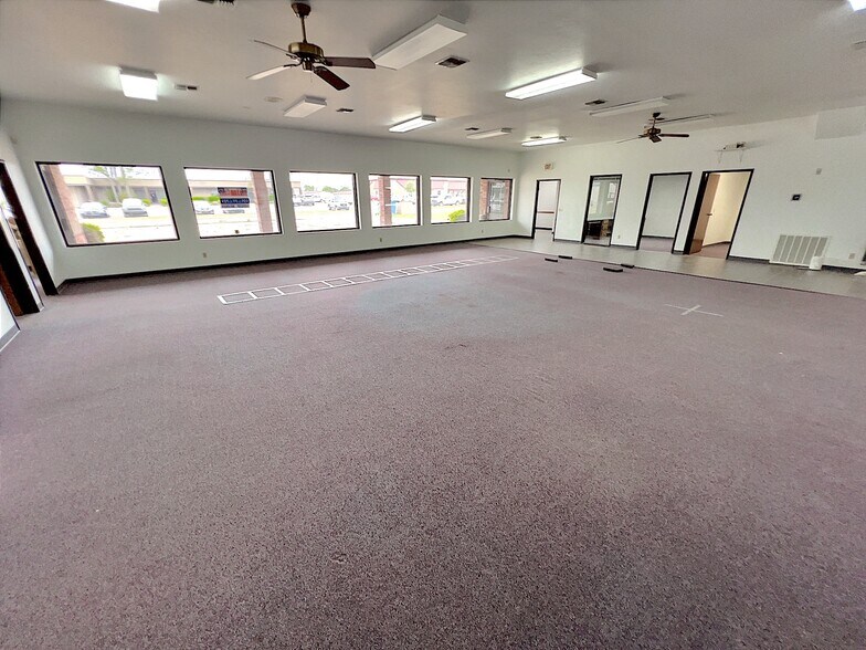 More Photos Of 1400 Lera, Weatherford Medical For Sale