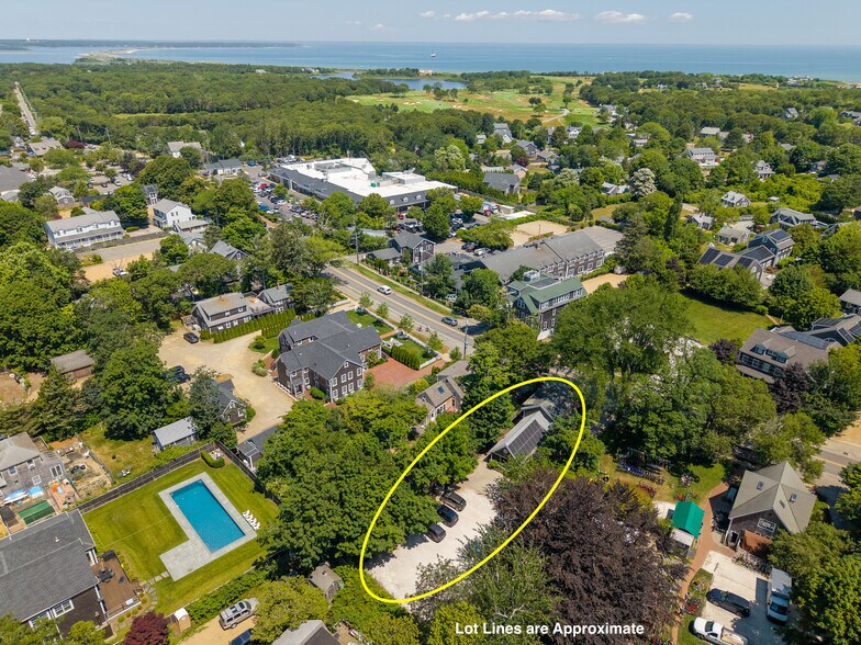 More Photos Of 218 Upper Main St, Edgartown Flex For Sale