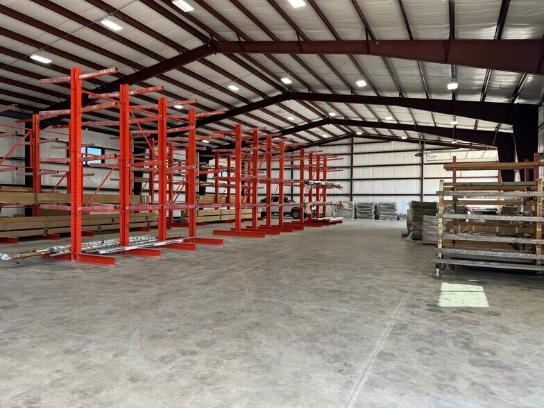 More Photos Of 4231 S TX-91, Denison Distribution For Sale