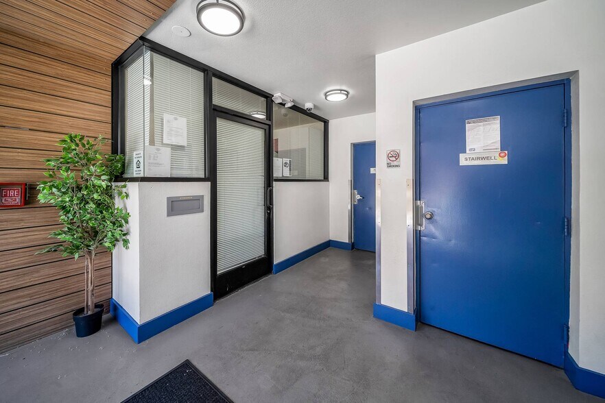 More Photos Of 1320 N Sycamore Ave, Los Angeles Apartments For Sale