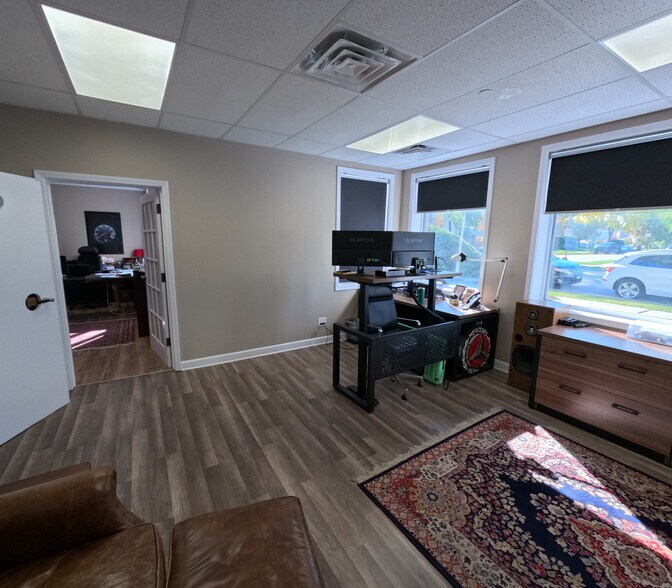 More Photos Of 6501 N Avondale Ave, Chicago Manufacturing For Sale