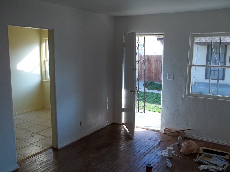 More Photos Of 2208 Lake St, Bakersfield Apartments For Sale