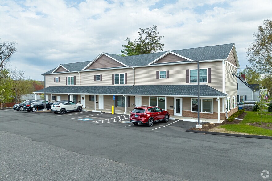More Photos Of 642 Stafford Ave, Bristol Office Residential For Lease