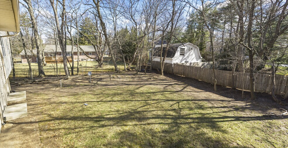 More Photos Of 584 State Rt 17, Ridgewood Office Residential For Lease