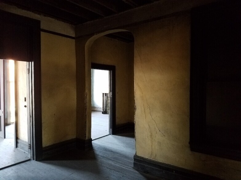 More Photos Of 1212 Broad St, Augusta Storefront Retail Residential For Sale