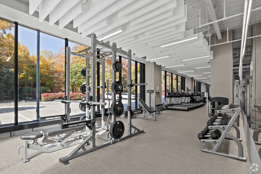 More Photos Of 801 Main Ave, Norwalk Unknown For Lease