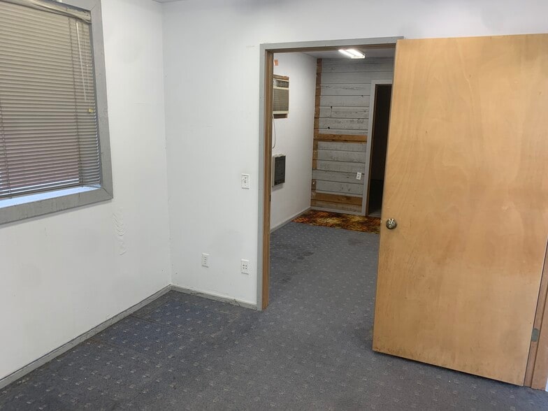 More Photos Of 510 E 5th Ave, Post Falls Freestanding For Lease