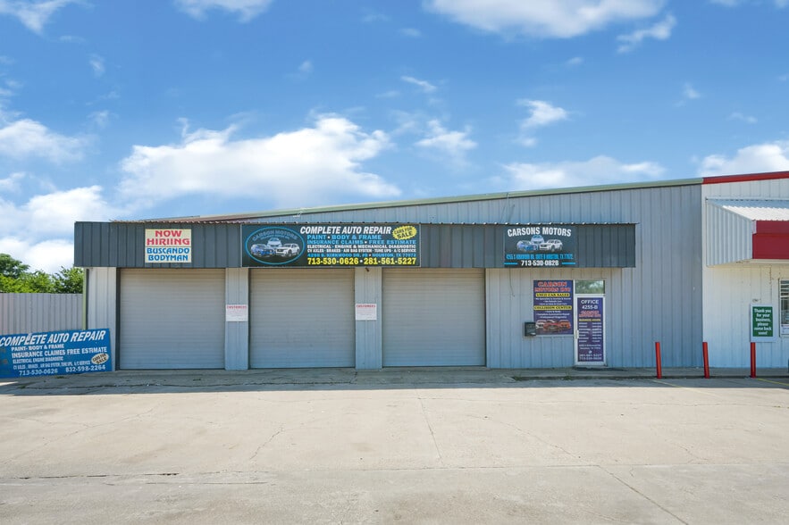 More Photos Of 4255 S Kirkwood Rd, Houston Storefront For Sale