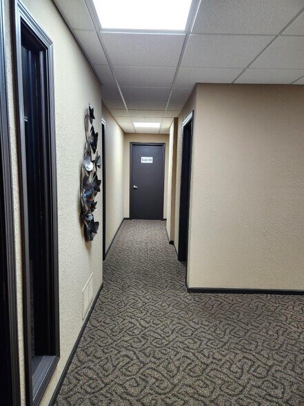 More Photos Of 1711 Westport Rd, Kansas City Office For Sale