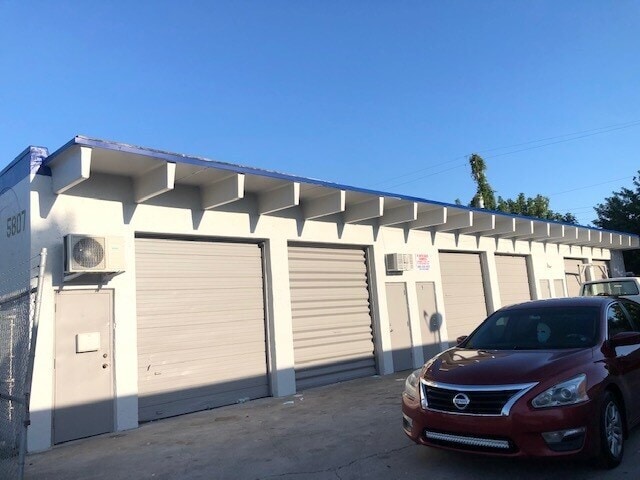 More Photos Of 5661 Plunkett St, Hollywood Warehouse For Lease
