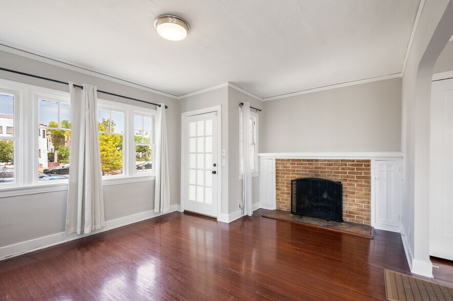 More Photos Of 1620 California Ave, Santa Monica Apartments For Sale