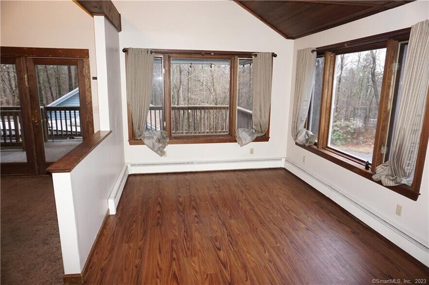 More Photos Of 284 Merrow Rd, Tolland Office For Lease