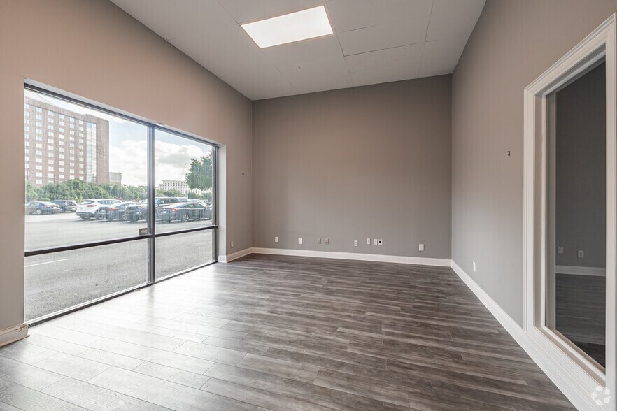 More Photos Of 1350 Manufacturing St, Dallas Unknown For Lease