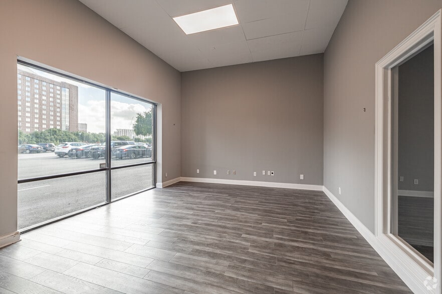 More Photos Of 1350 Manufacturing St, Dallas Unknown For Lease
