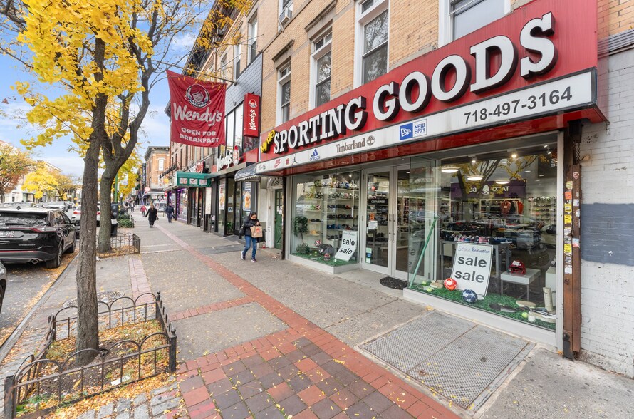 More Photos Of 5716 Myrtle Ave, Ridgewood Storefront Retail Office For Lease