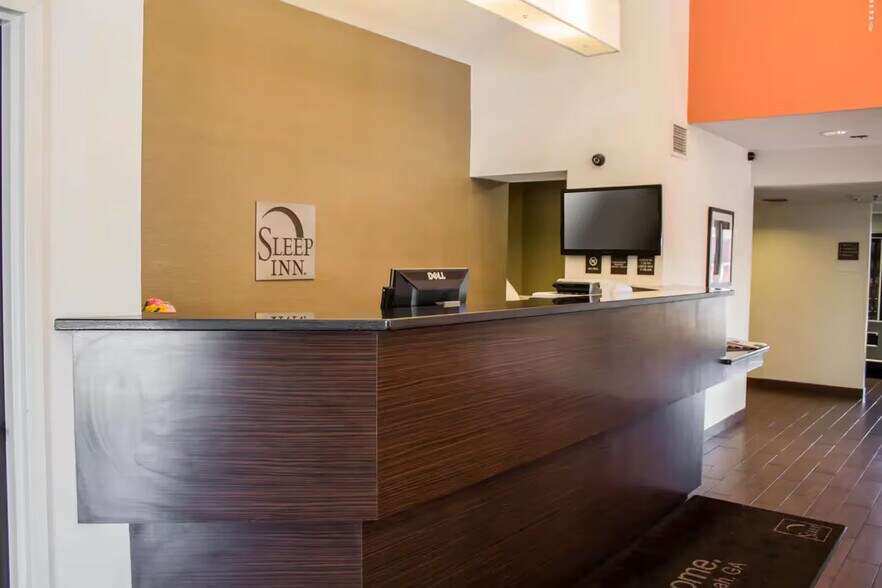 More Photos Of 17013 Abercorn St, Savannah Hotel For Sale