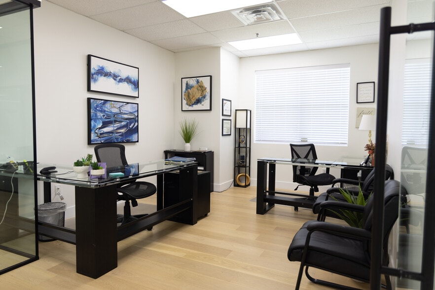 More Photos Of 515 W Southlake Blvd, Southlake Medical For Sale