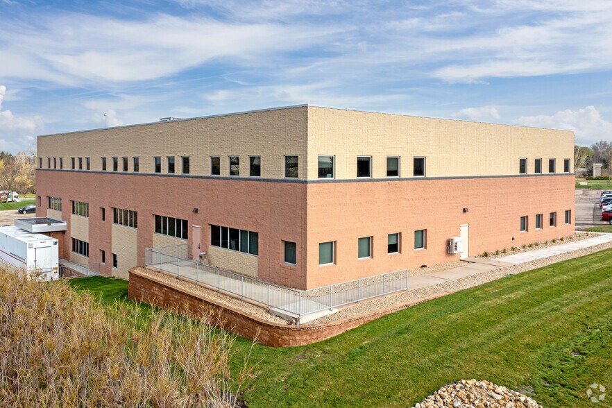 More Photos Of 501 E Nicollet Blvd, Burnsville Medical For Lease