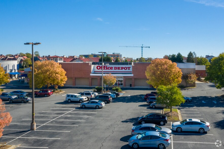JW Clay Blvd WT Harris Blvd, Charlotte, NC 28262 For Lease