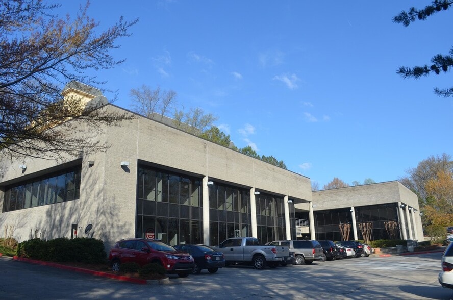 More Photos Of 2550 Heritage Ct, Atlanta Office For Lease