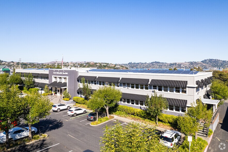 Primary Photo Of 3030 Bridgeway, Sausalito Office For Lease
