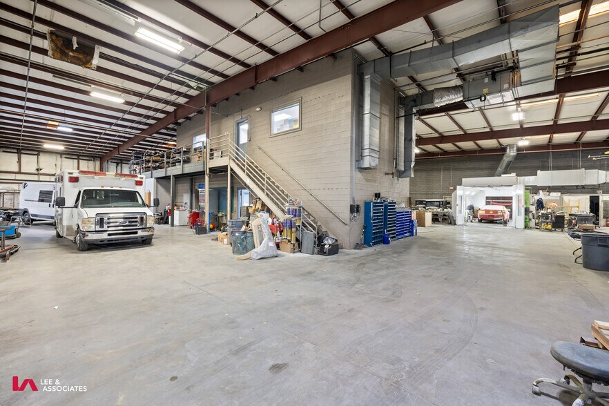 More Photos Of 4151 Industrial Park Dr, Norcross Warehouse For Lease