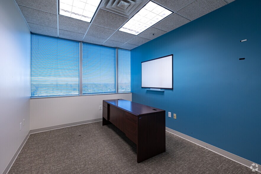 More Photos Of 651 Perimeter Dr, Lexington Office For Lease