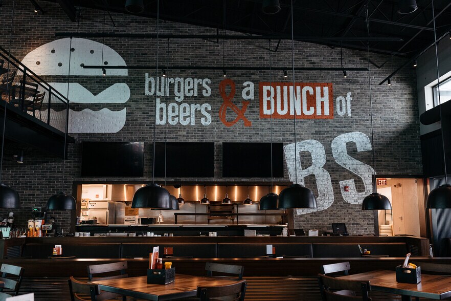 More Photos Of Hubbell Ave And Bass Pro Dr, Altoona General Retail For Lease