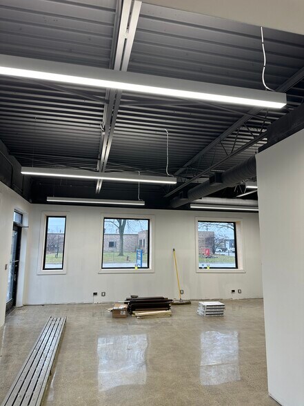 More Photos Of 2545 Industrial Row Dr, Troy Warehouse For Lease