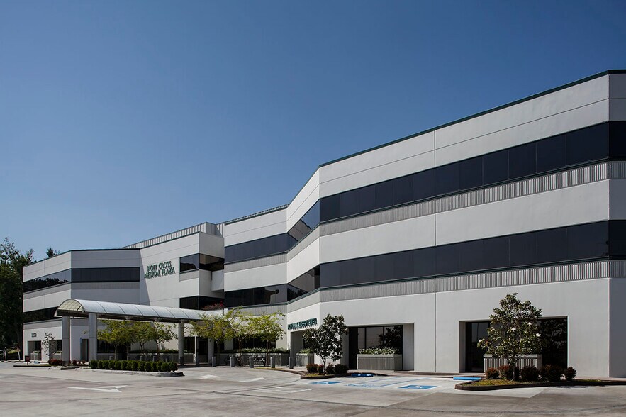 More Photos Of 11550 Indian Hills Rd, Mission Hills Medical For Lease