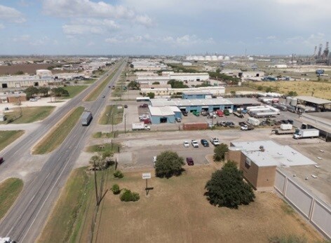More Photos Of 6530 Leopard St, Corpus Christi Distribution For Lease