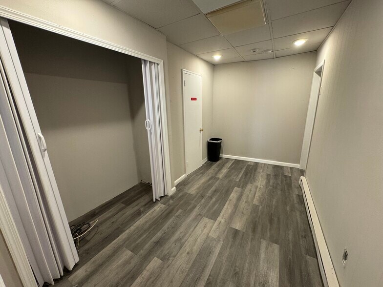 More Photos Of 5100 Spruce St, Philadelphia Office For Lease