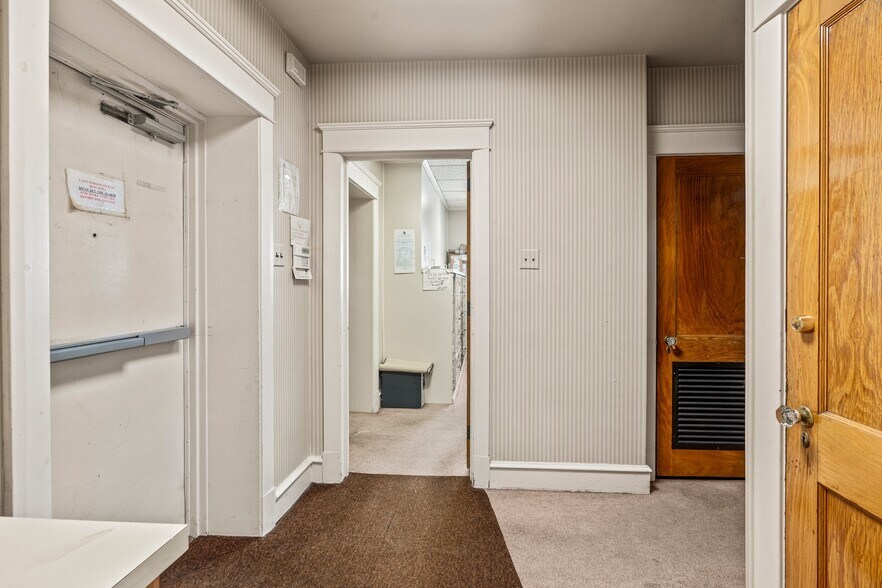 More Photos Of 13044 Bustleton Ave, Philadelphia Medical For Sale