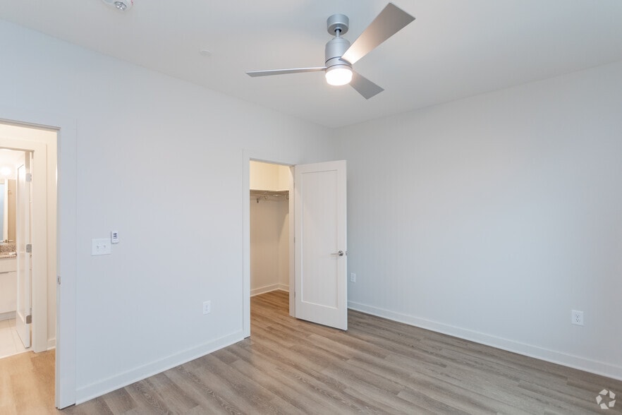 More Photos Of 650 N Main St, High Point Apartments For Lease