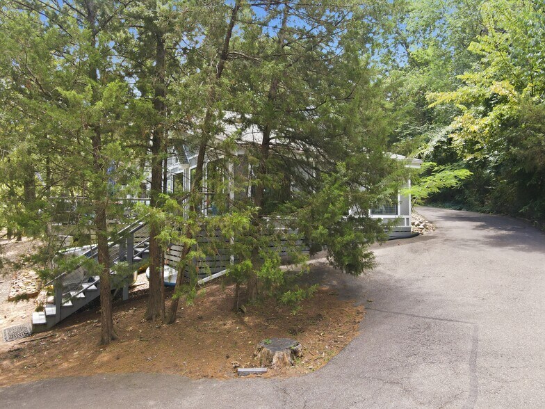 More Photos Of 108 E Barker Creek Dr, Scroggins Specialty For Sale