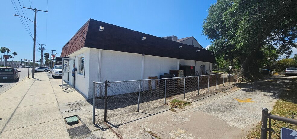 More Photos Of 627 N Oleander Ave, Daytona Beach Multifamily For Sale