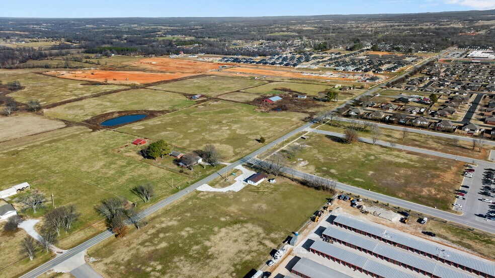 More Photos Of 1997 W Pickens Rd, Pea Ridge Office For Sale