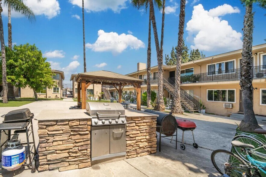More Photos Of 1127 E Garvey Ave N, West Covina Apartments For Sale