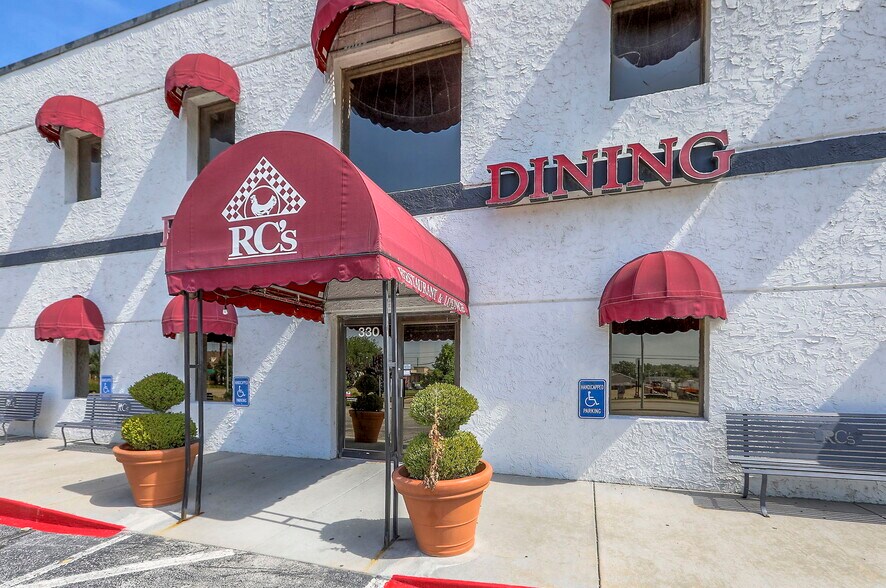 More Photos Of 330 E 135th St, Kansas City Restaurant For Sale