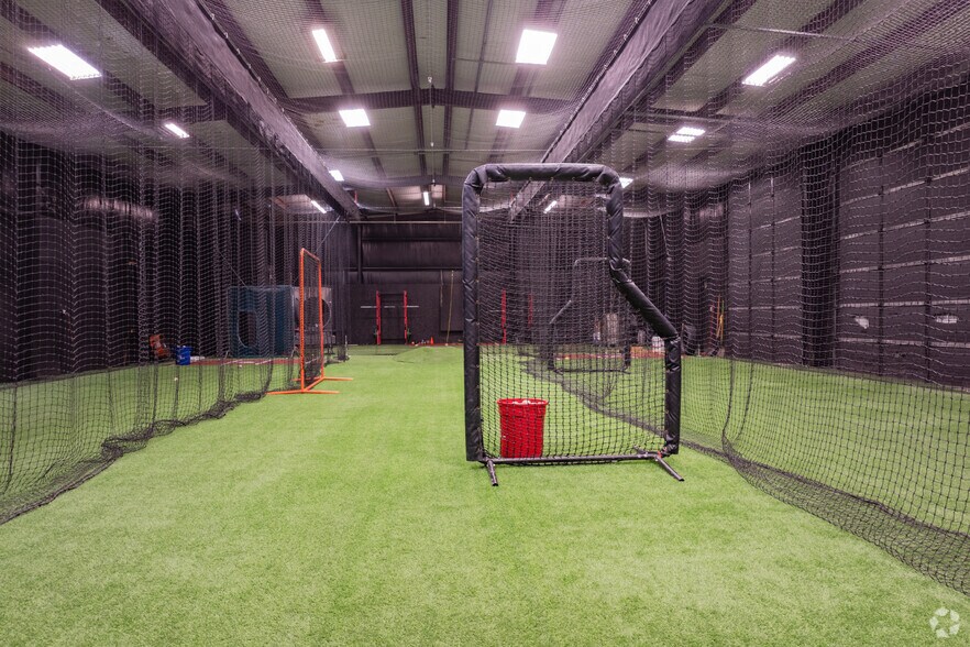 More Photos Of 6225 E Highway 114, Rhome Unknown For Lease