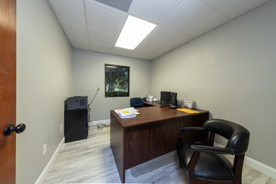 More Photos Of 26 Office Park Dr, Palm Coast Medical For Sale