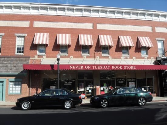 More Photos Of 527 Poplar St, Cambridge Storefront For Lease